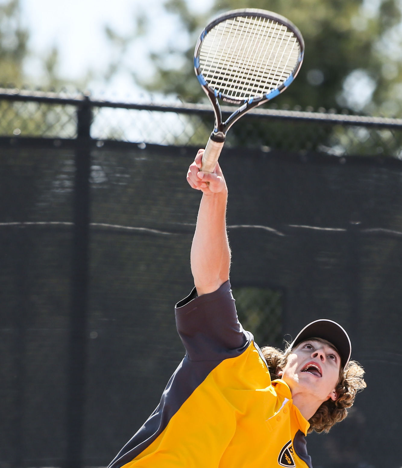 050721-qc-spt-mac boys-tennis-06.JPG